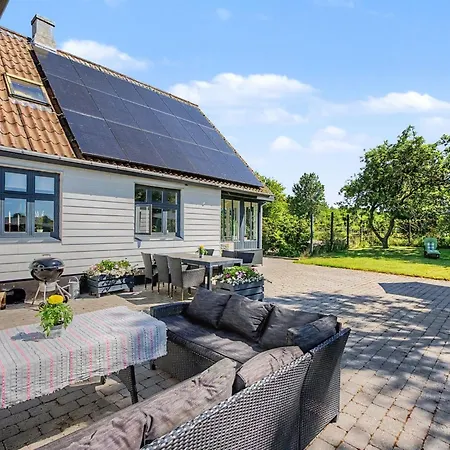 Aaro - 275m From The Sea By Interhome Feriehus *